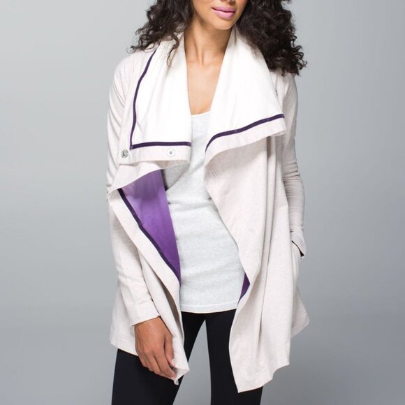 Lululemon Women's Savasana Wrap - Picture 1 of 9